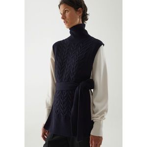 Cos CABLE KNIT ROLL-NECK BELTED VEST - NAVY